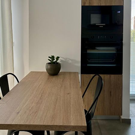 Industrial Loft Comfort Living Ираклион Экстерьер фото