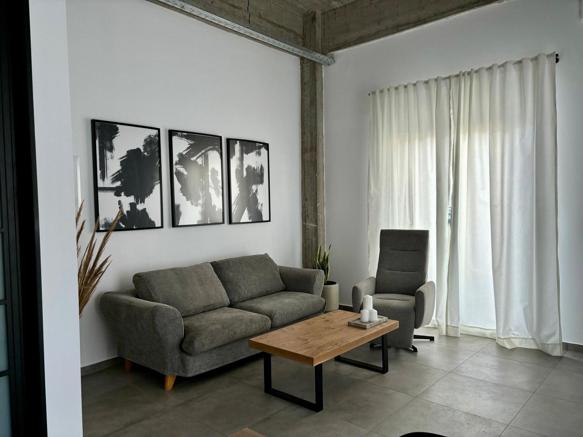 Industrial Loft Comfort Living Ираклион Экстерьер фото