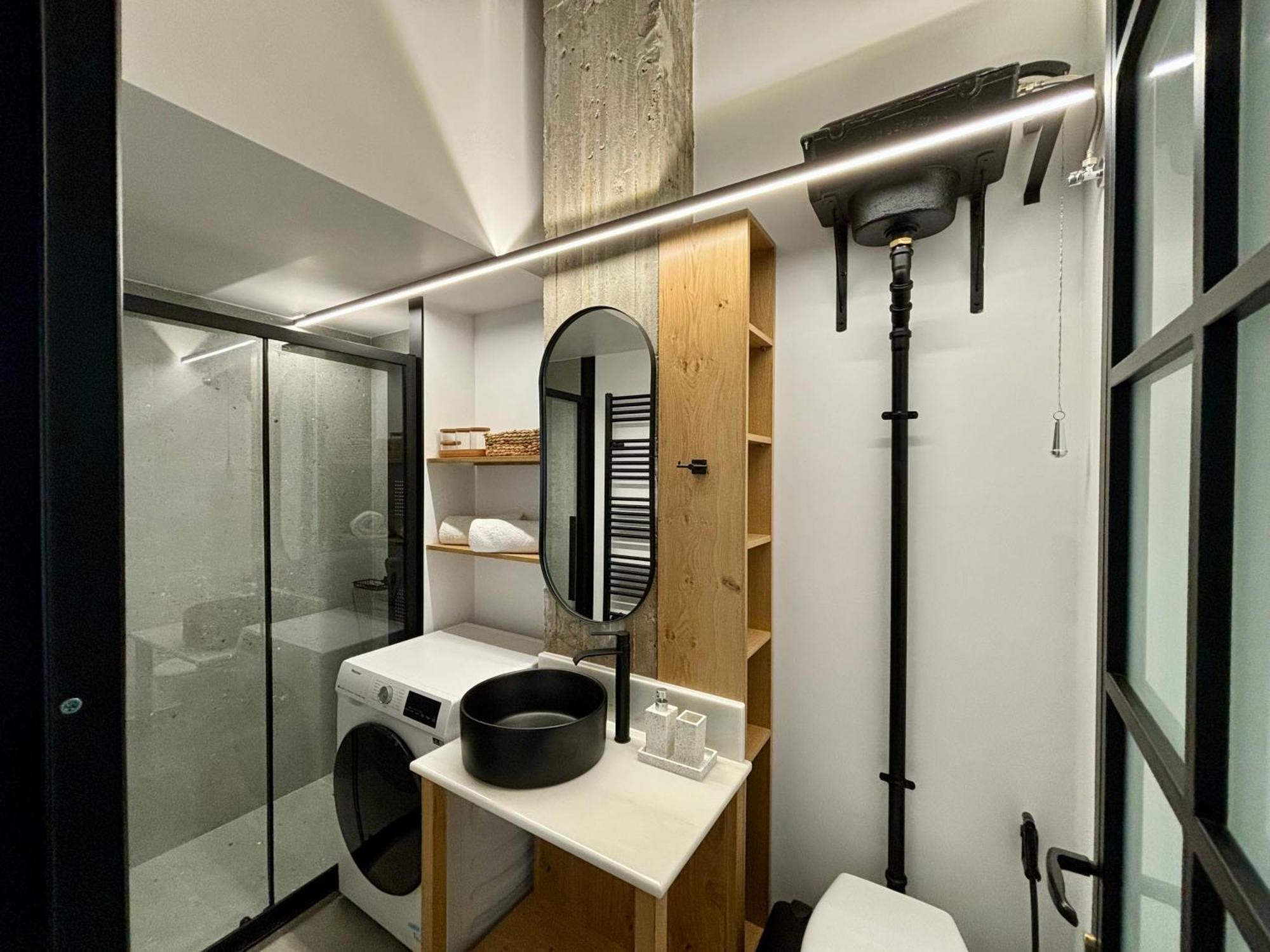 Industrial Loft Comfort Living Ираклион Экстерьер фото